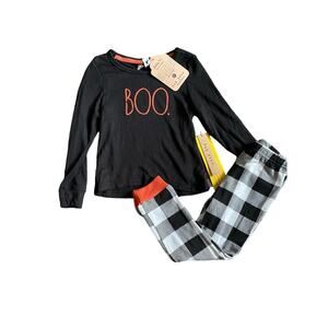Rae Dunn "BOO" 3t Gender Neutral Halloween Pajama Set